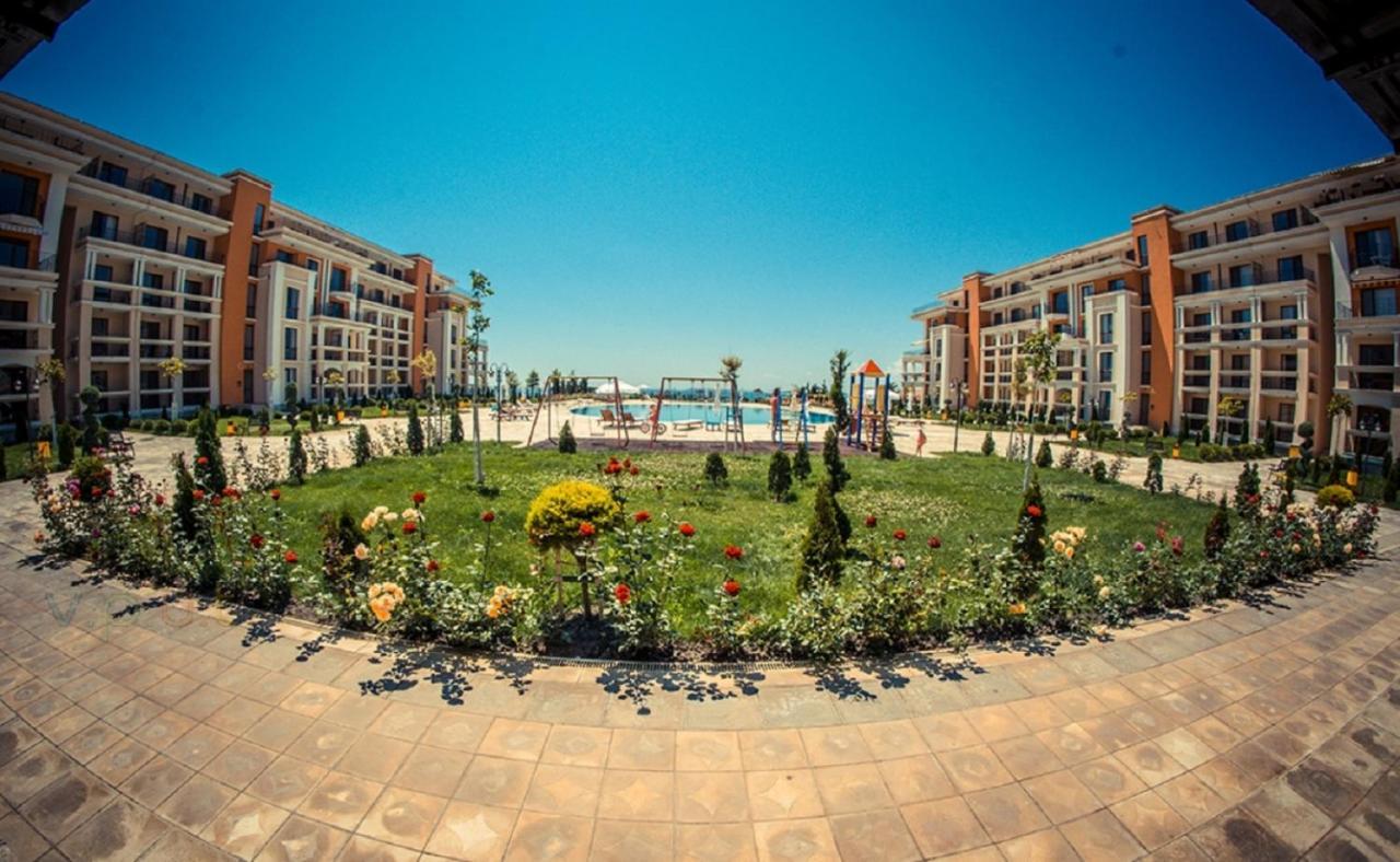 Sea View Apartment Prestige Fort Beach , Premier Fort Beach Sveti Vlas Esterno foto