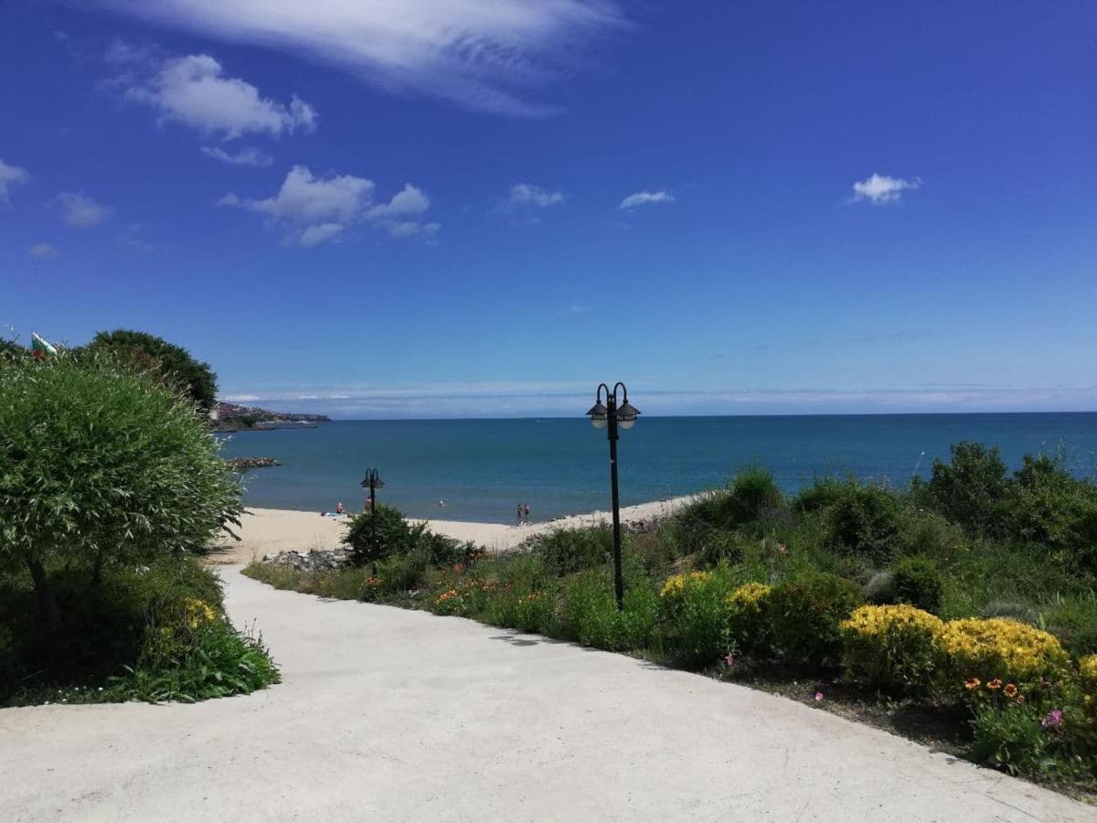 Sea View Apartment Prestige Fort Beach , Premier Fort Beach Sveti Vlas Esterno foto